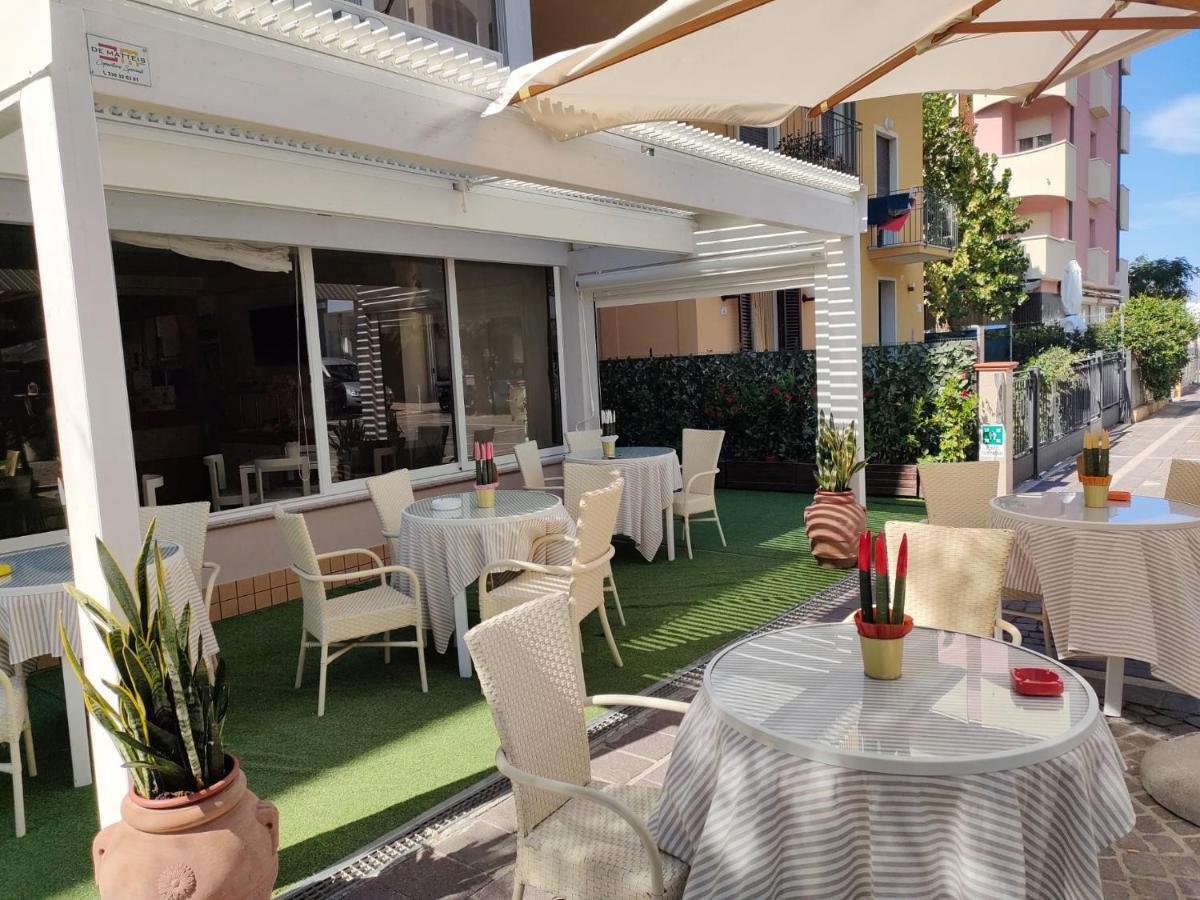 Hotel Lido Misano Adriatico Εξωτερικό φωτογραφία