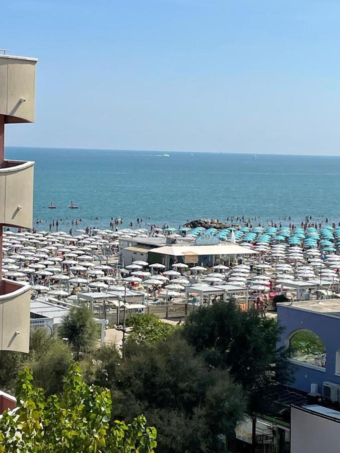 Hotel Lido Misano Adriatico Εξωτερικό φωτογραφία